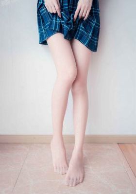 闰密扒开我的腿用黄瓜折磨我_午夜伦不卡高清在线观看