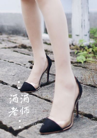 免费av在线不卡观看_完整无删减版