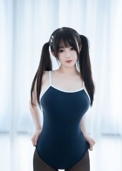 漂亮女警察被强扒衣服_高清免费观看视频