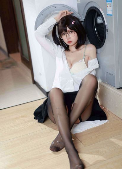 英语老师的小面包_高清高清在线观看