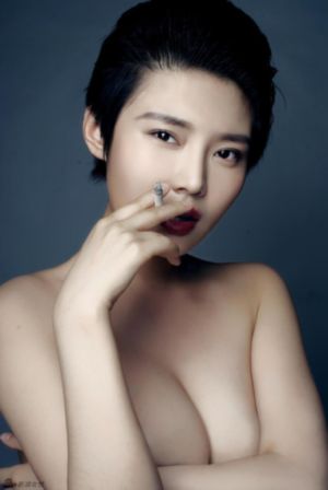 欧美性受极品xxxx喷水_中英字幕1080
