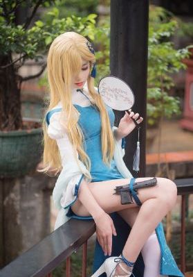被欲望操控的女教师_DVD免费播放